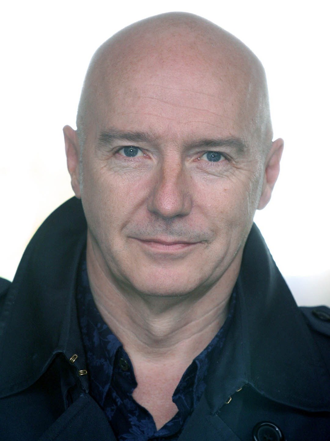 How tall is Midge Ure?